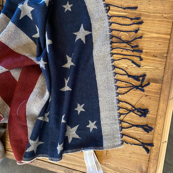 Forever 21 Flag scarf shawl wrap tassel ends One size 26X70 - Picture 3 of 5